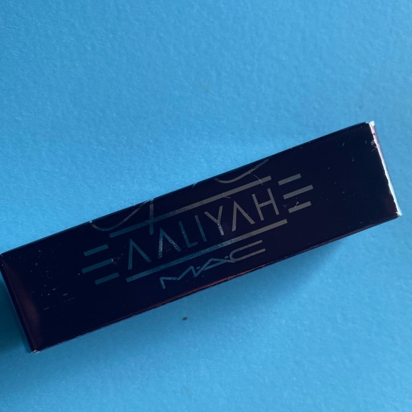 Mac X Aaliyah Lipstick in Street Thing - Picture 3 of 15